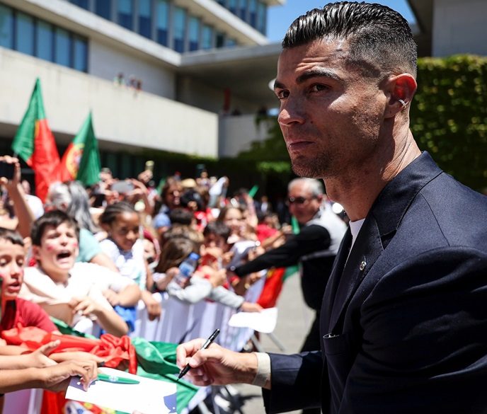 Cristiano Ronaldo - profil biograficzny, wiek, wzrost, życiorys, żona i dzieci, relacje rodzinne, ciekawostki 