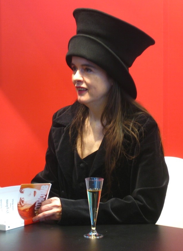 Amélie Nothomb - scrap_google_ccl