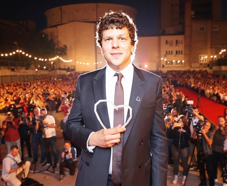 Jesse Eisenberg - profil biograficzny, wiek, wzrost, życiorys, żona i dzieci, relacje rodzinne, ciekawostki  (1)