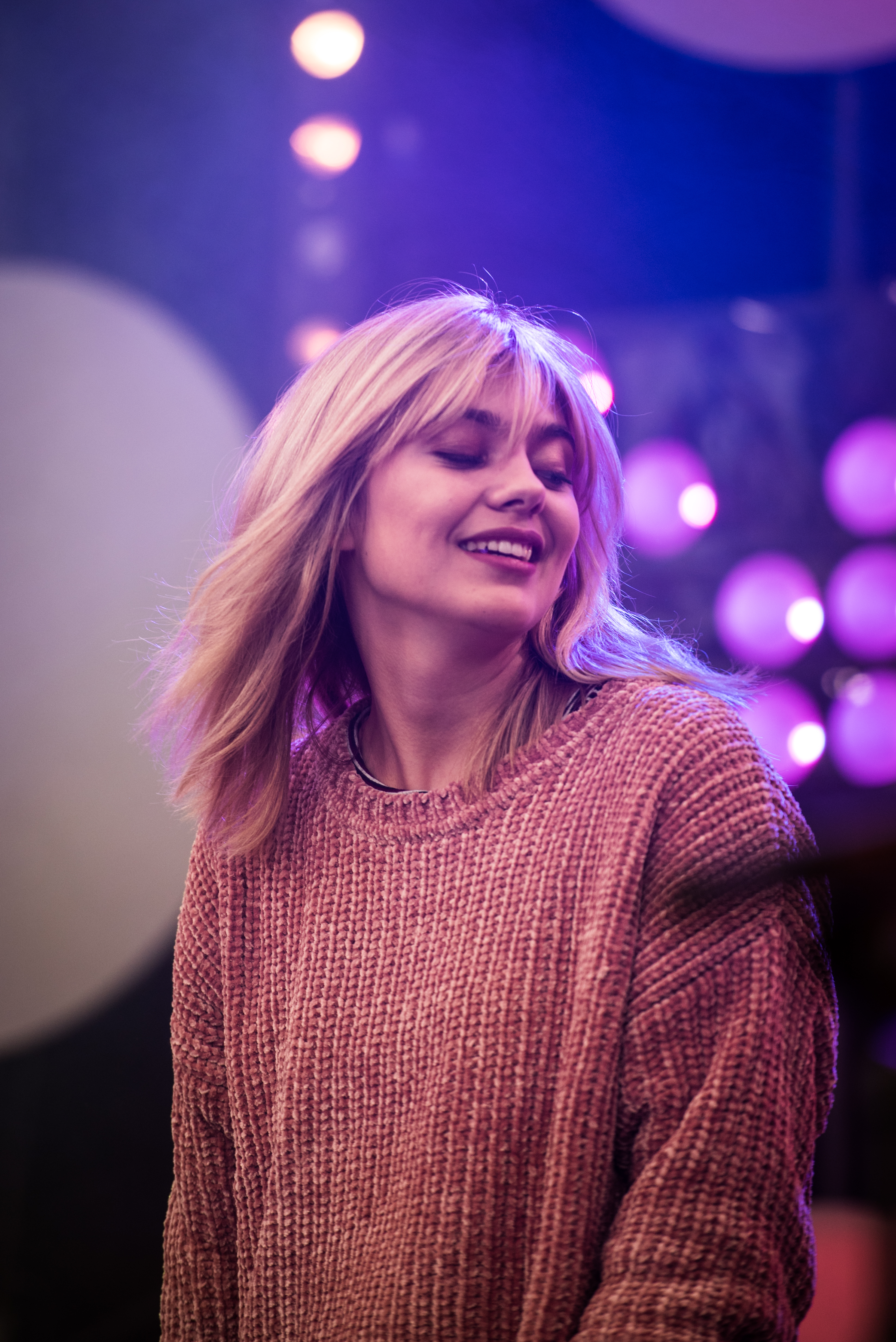 Louane - scrap_google_ccl