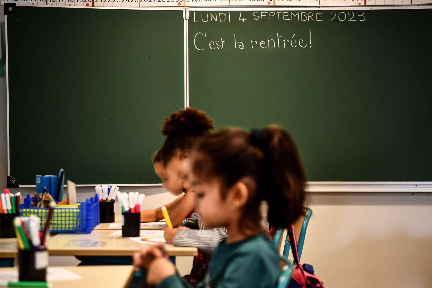 Bouajila lui-même Éducation, enseignants, étudiants et apprentissage - gmedia